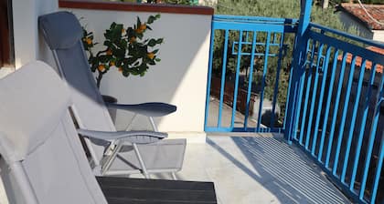 Borgo Borrello House: between sea and mountains