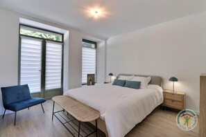 4 soverom, strykejern/-brett og wi-fi (inkludert)