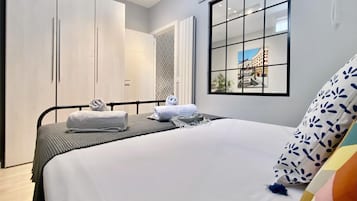 1 bedroom, internet, bed sheets