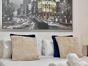 2 Schlafzimmer, Bügeleisen/Bügelbrett, Internetzugang