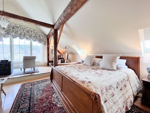 Exclusive Room | Bathroom | Shower, slippers