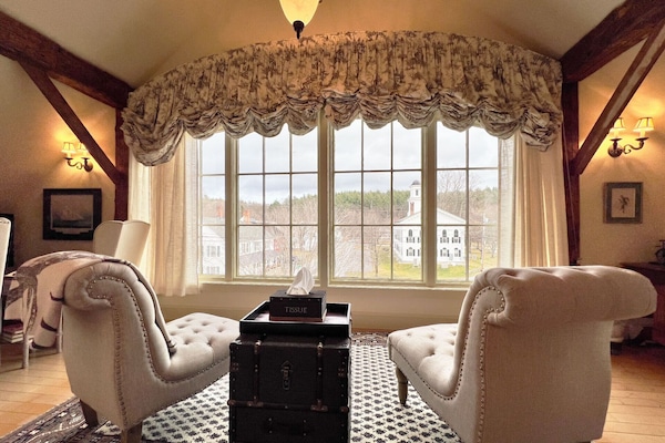 Exclusive Room | Premium bedding, Tempur-Pedic beds, individually decorated