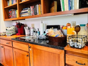 Free daily continental breakfast