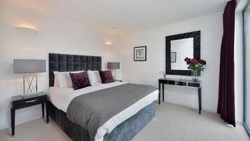4 bedrooms, iron/ironing board, travel cot, free WiFi