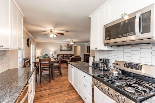 Lavish Living on 37 W/ Private Pool - Heated Pool Optional