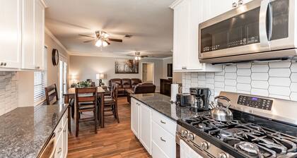 Lavish Living on 37 W/ Private Pool - Heated Pool Optional