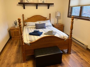 1 bedroom, desk, iron/ironing board, free WiFi