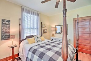 2 habitaciones, escritorio, tabla de planchar con plancha y wifi 