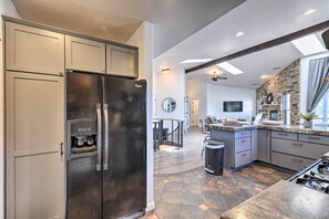Interior - Modern Flagstaff Home: Deck, Patio + Fire Pit (Flagstaff)