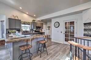 Fridge, microwave, stovetop, dishwasher - Modern Flagstaff Home: Deck, Patio + Fire Pit (Flagstaff)