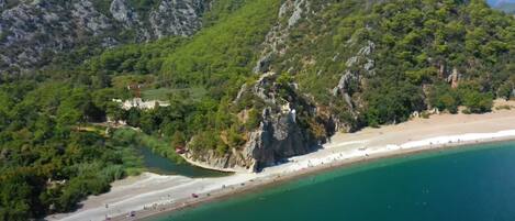 Am Strand, Liegestühle, Strandtücher