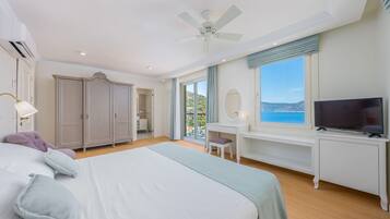 7 bedrooms, in-room safe, desk, iron/ironing board