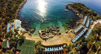 Luxury Villa with Pool Near the Beach in Kalkan, Antalya- Sleeps up to 15 Guests