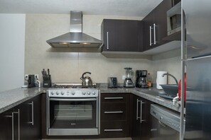 Fridge, microwave, oven, stovetop