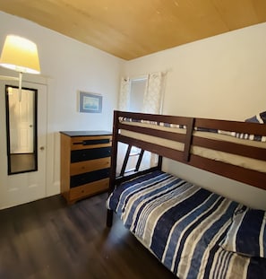 2 chambres, bureau, fer et planche Ă repasser, Wi-Fi gratuit