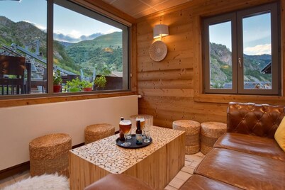 Chambre avec Grandes Fenêtres | Sauna | Casier Ski