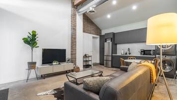 Smart TV, videojuegos y estéreo