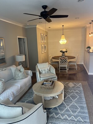 TV connectée, livres, imprimantes