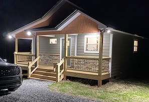Exterior - Peaceful Modern Easy Access Murphy Cabin w/FiberOptic (Murphy)