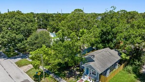 A residential area with a house surrounded by dense trees. - Perfect & Cozy Home in A+ Location (Saint Petersburg)