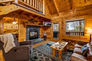 Smart TV, fireplace