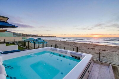 Blue Sea Villa, Centered in La Jolla Shores!