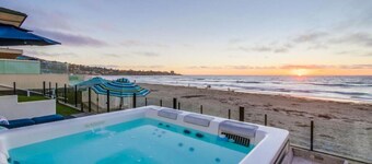 Blue Sea Villa, Centered in La Jolla Shores!