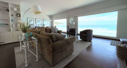 Blue Sea Villa, Centered in La Jolla Shores!
