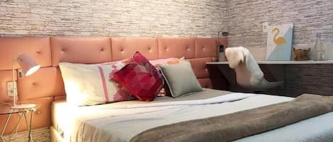 Basic Room | Free WiFi, bed sheets