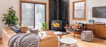 Cozy Catskills Chalet