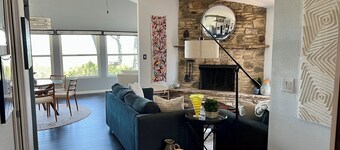 Charming Canyon Lake House with Spectacular Lake View