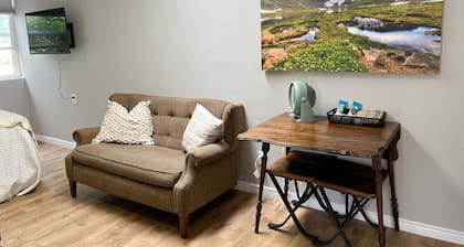 Cozy, modern suite in the heart of Loveland Colorado.