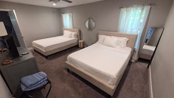 5 Schlafzimmer, Schreibtisch, Bügeleisen/Bügelbrett, kostenloses WLAN