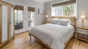 6 bedrooms, iron/ironing board, free WiFi, bed sheets