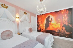 10 bedrooms, iron/ironing board, Internet, bed sheets