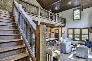 Interior - FightingTown Escape | Blue Ridge, GA (McCaysville)