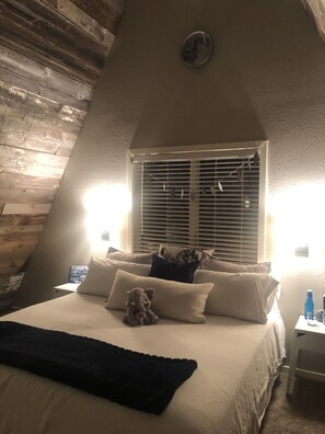 3 bedrooms, bed sheets