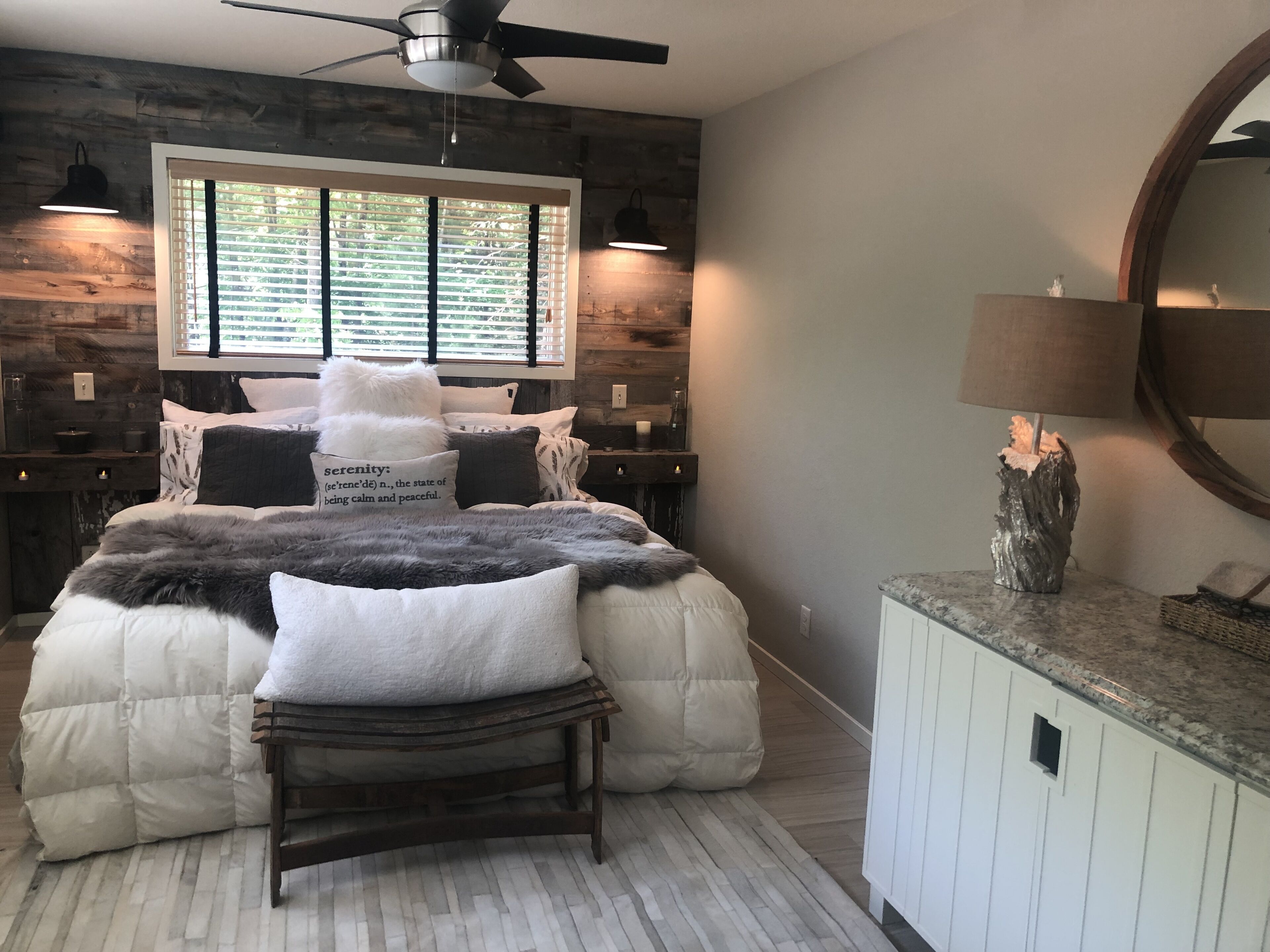 3 bedrooms, bed sheets