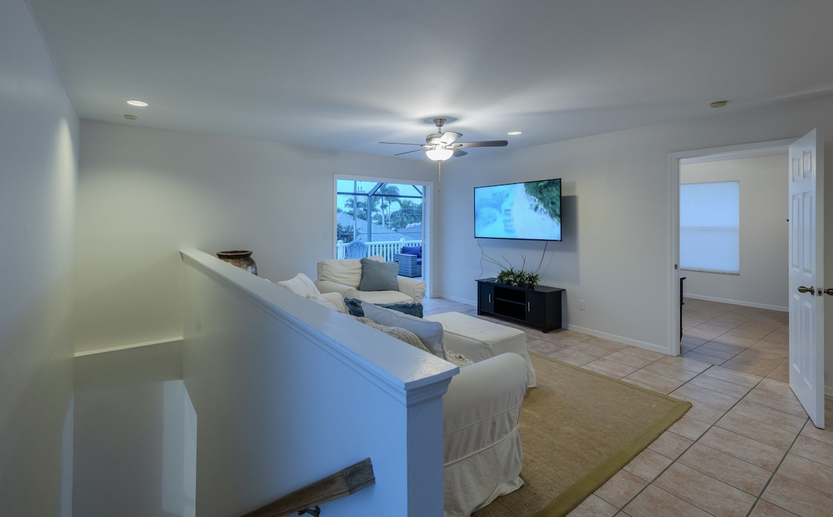 Photo 18 of Spacious 2-Story Villa with Pool & Putting Green