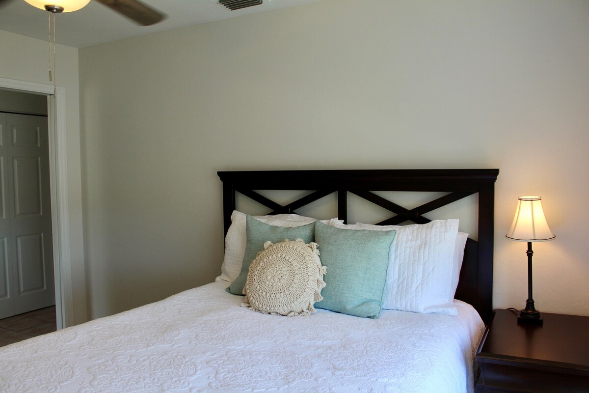 Photo 32 of Spacious 2-Story Villa with Pool & Putting Green