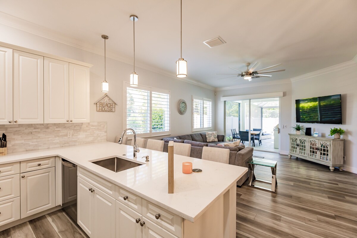 Photo 14 of 4 Bedroom Beach House with Heated Saltwater Pool