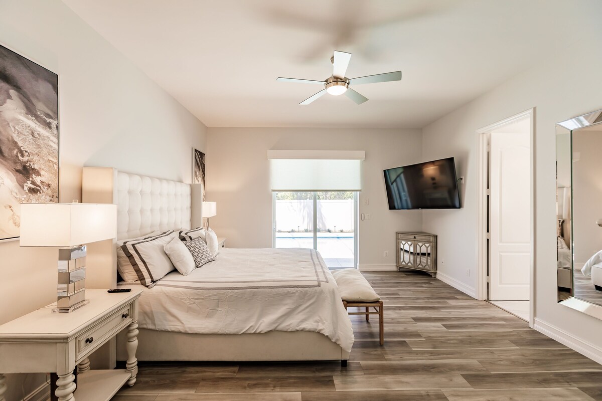 Photo 10 of 4 Bedroom Beach House with Heated Saltwater Pool
