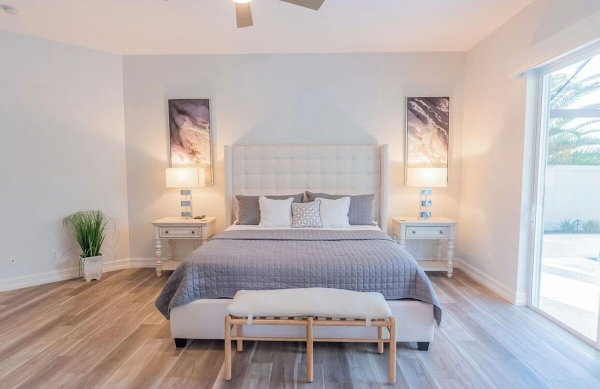 Photo 9 of 4 Bedroom Beach House with Heated Saltwater Pool