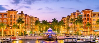 Coastal Chic 4BR Home w/ Heated Pool