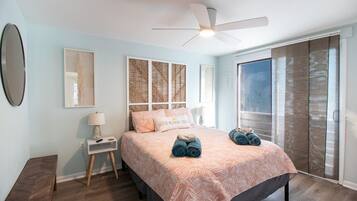 2 bedrooms, travel crib, WiFi, bed sheets