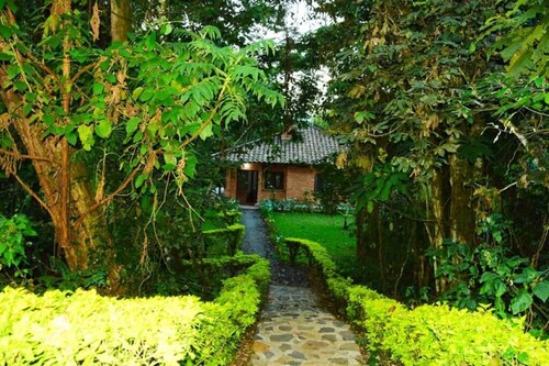 Gisakura Guest House