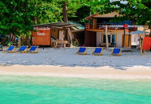 Front of property - Lipe Garden Beach Resort (Koh Lipe)