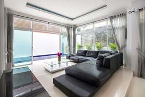Design House | Living room - Private Pool Villa Billiard Renovated 22 (Rawai)