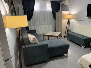 Egyptian cotton sheets, premium bedding, memory-foam beds, in-room safe - antik sofia hotel (Istanbul)