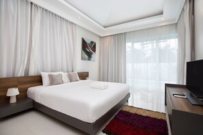 Deluxe Villa | 2 bedrooms, individually decorated, individually furnished, desk - Miami-Style 2BR Pool Villa Janine Kamala (Kamala)